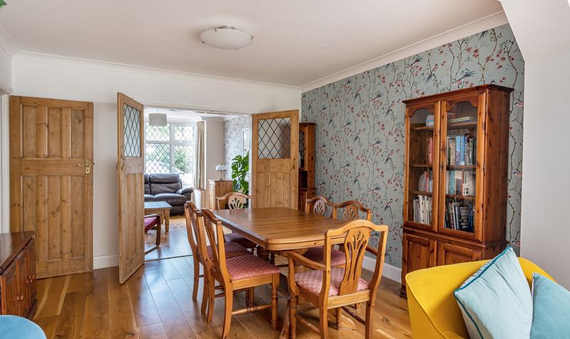 Dudley Grove, Epsom, KT18