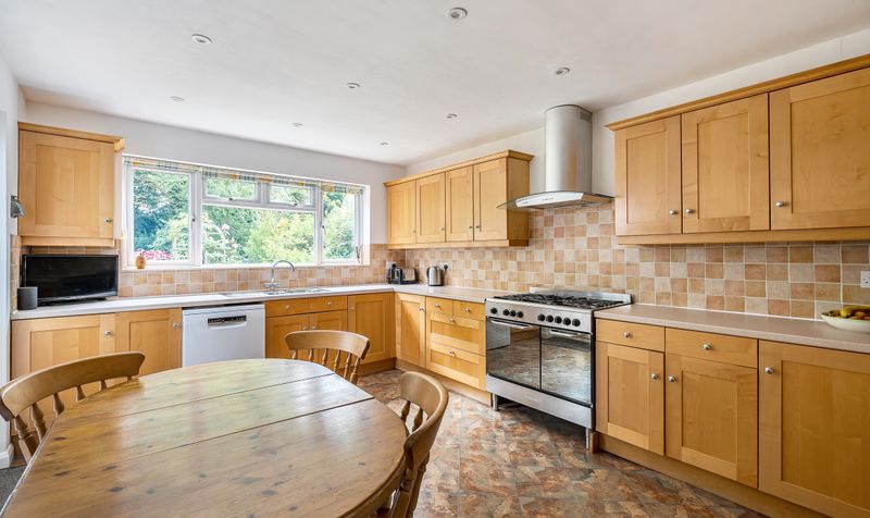 Dudley Grove, Epsom, KT18