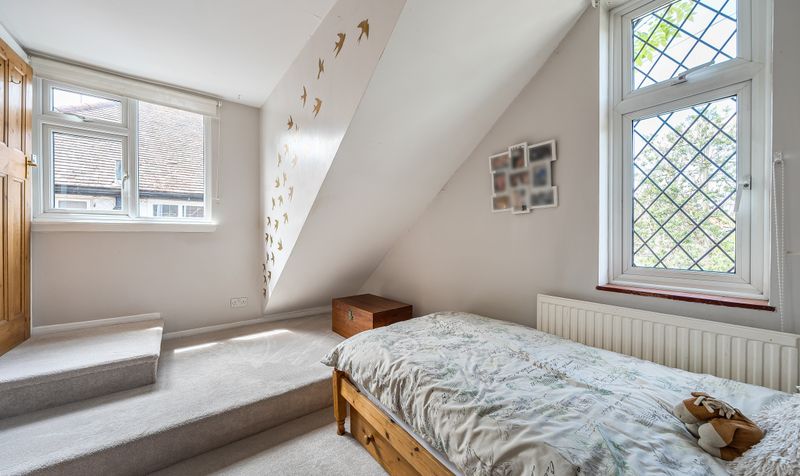 Dudley Grove, Epsom, KT18