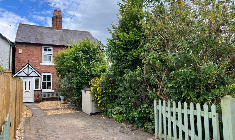 Heath Road, Upton, CH2