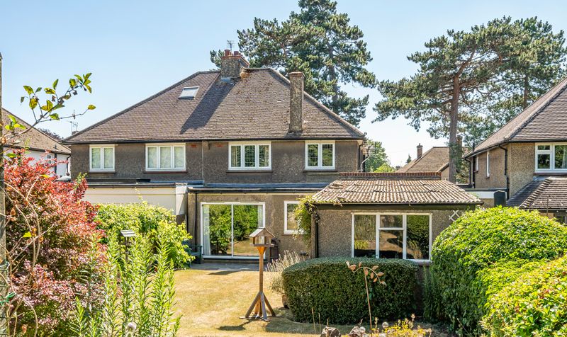 Albert Road, Epsom, KT17