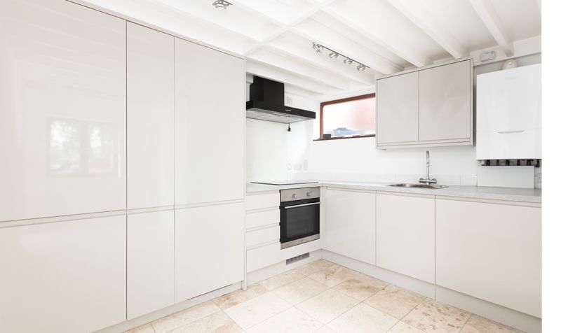 1 Bedroom House For Sale – Bridge Street, Hitchin, SG5 2
