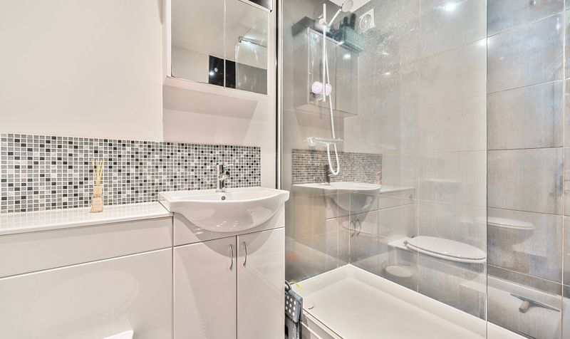 Chessington Road, Epsom, KT17