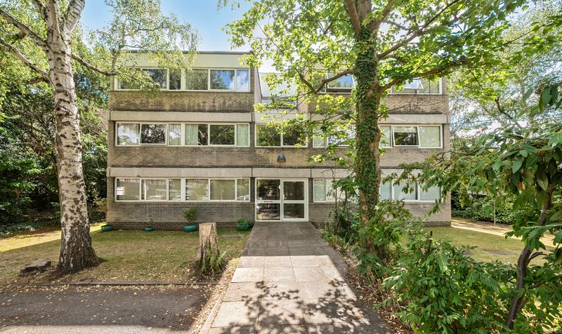 Chessington Road, Epsom, KT17