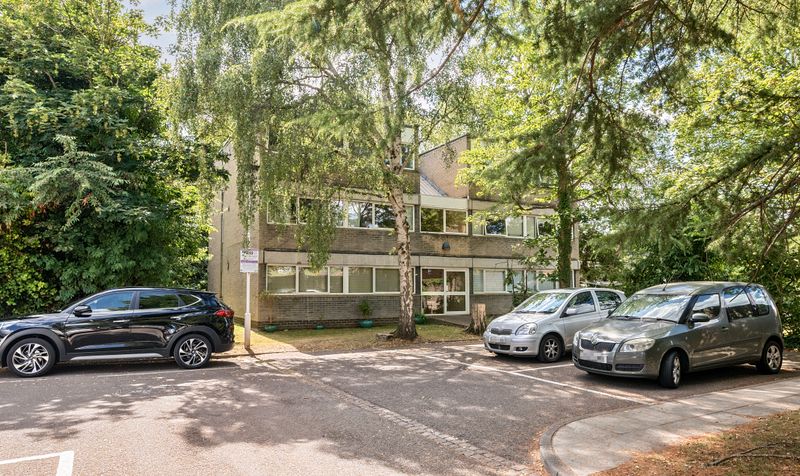 Chessington Road, Epsom, KT17
