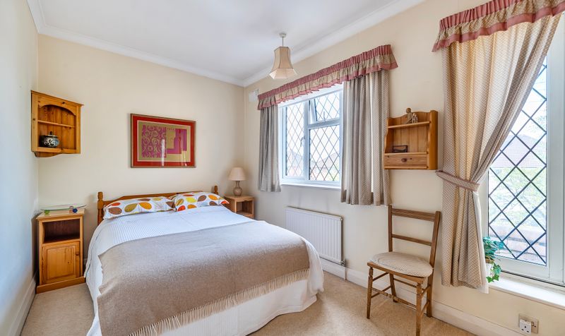 Newton Wood Road, Ashtead, KT21