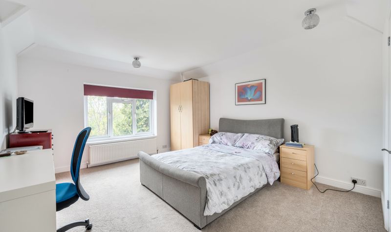 Copse Edge Avenue, Epsom, KT17