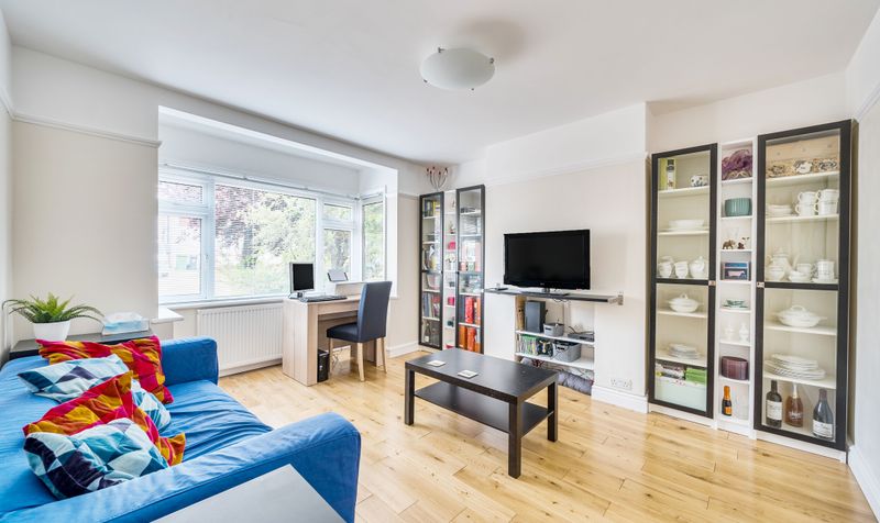 Copse Edge Avenue, Epsom, KT17