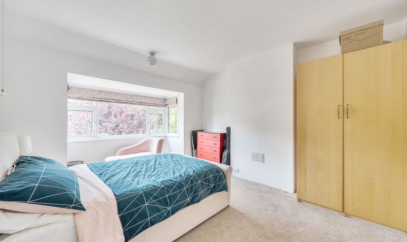 Copse Edge Avenue, Epsom, KT17