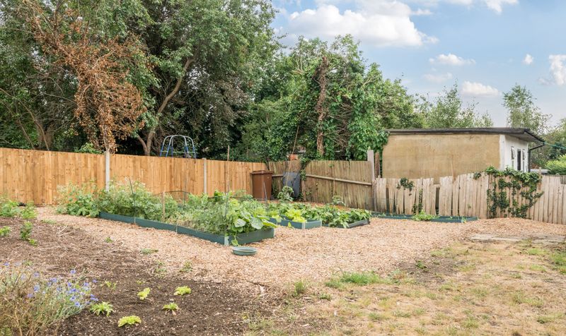 Copse Edge Avenue, Epsom, KT17