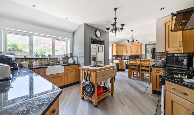 Longdown Road, Epsom, KT17