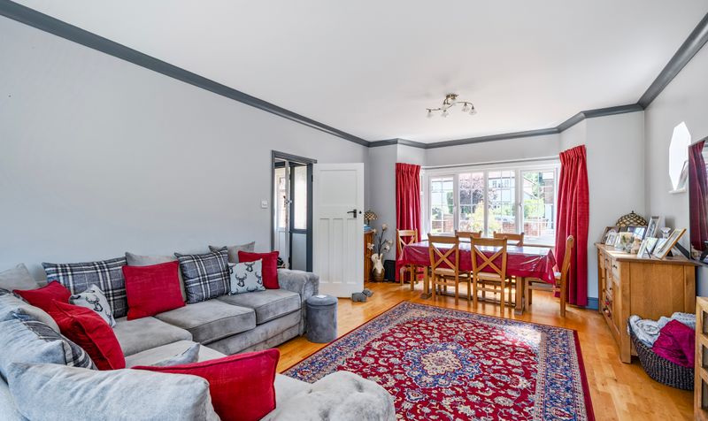 Longdown Road, Epsom, KT17