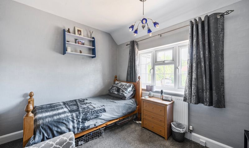 Longdown Road, Epsom, KT17