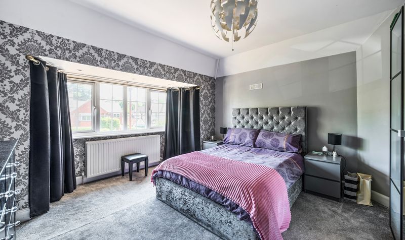 Longdown Road, Epsom, KT17