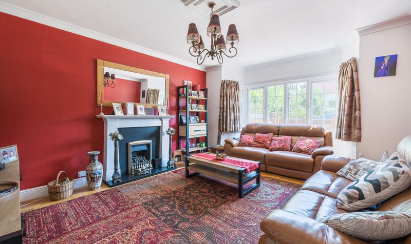 Longdown Road, Epsom, KT17