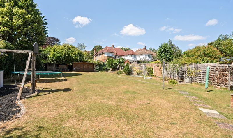 Longdown Road, Epsom, KT17