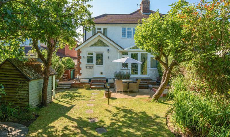 The Crescent, Epsom, KT18