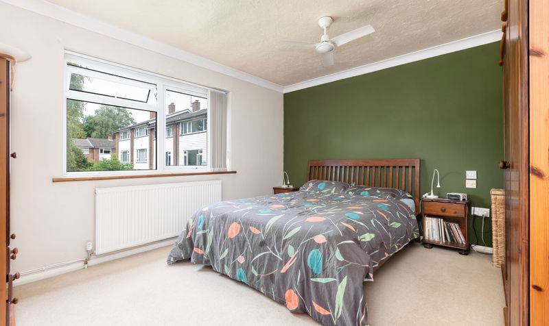 2 Bedroom Apartment For Sale – Tudor Court, Hitchin, SG5 3
