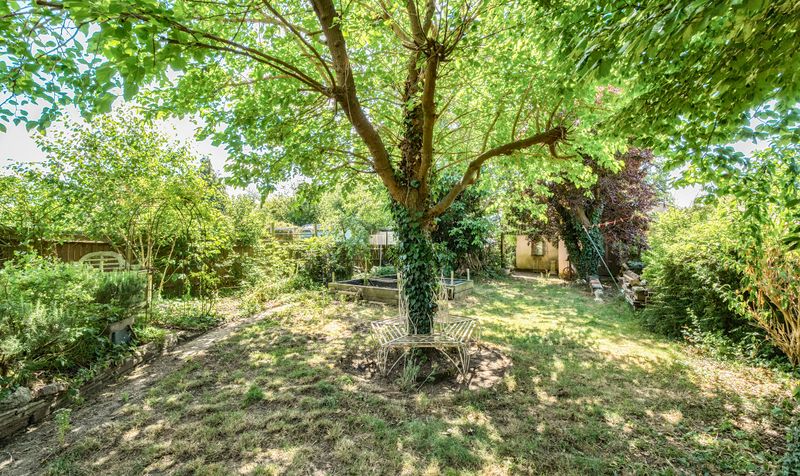 Park Hill Road, Epsom, KT17