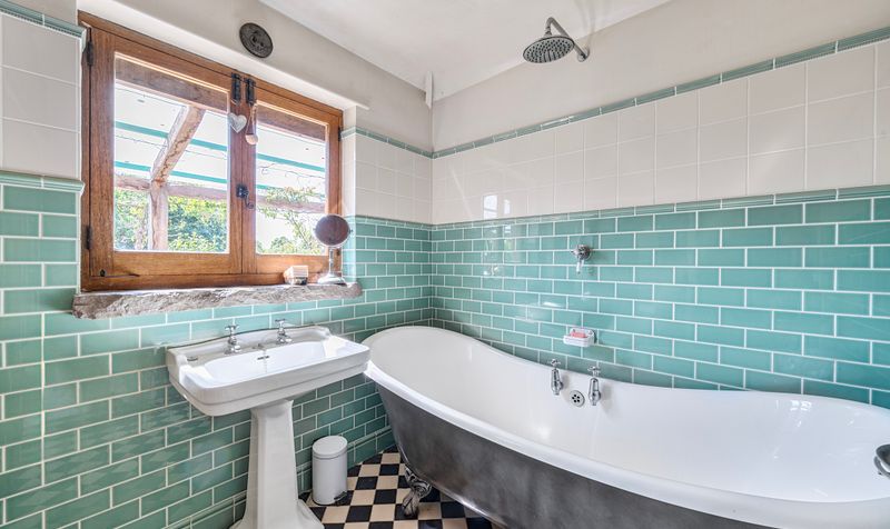 Park Hill Road, Epsom, KT17