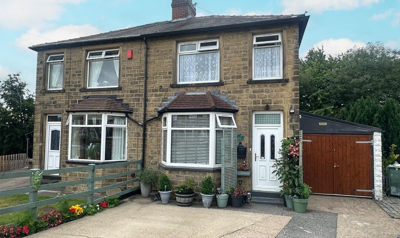 Alma Drive, Huddersfield, HD5