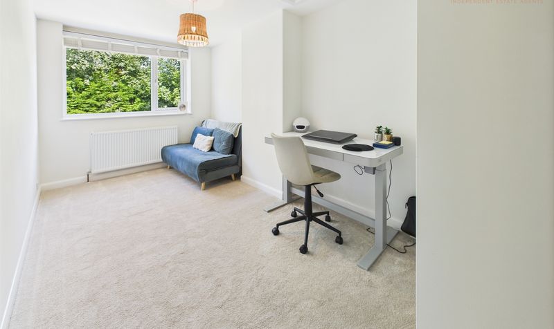 Lansdowne Grove, Chester, CH4