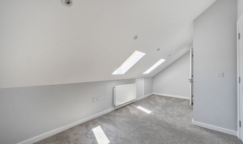 Eastdean Avenue, Epsom, KT18