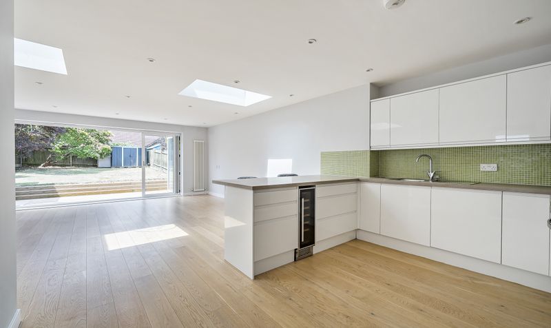 Eastdean Avenue, Epsom, KT18