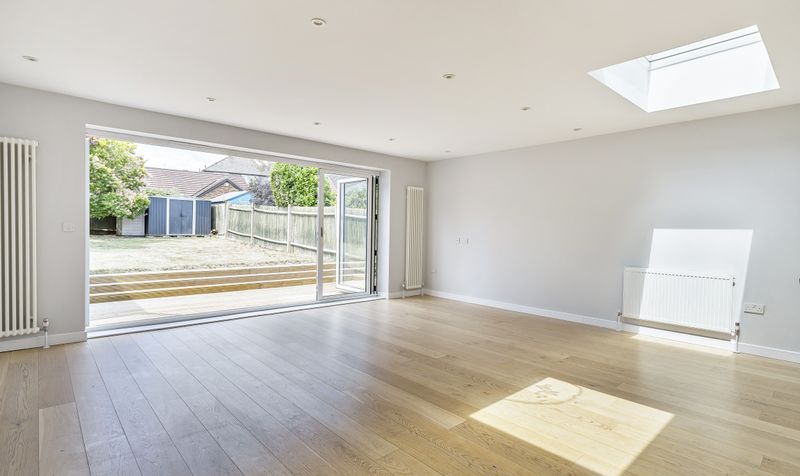 Eastdean Avenue, Epsom, KT18