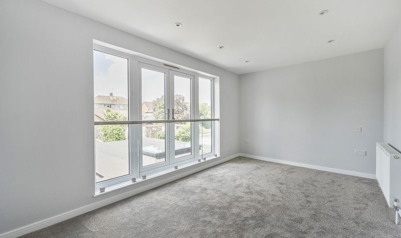 Eastdean Avenue, Epsom, KT18