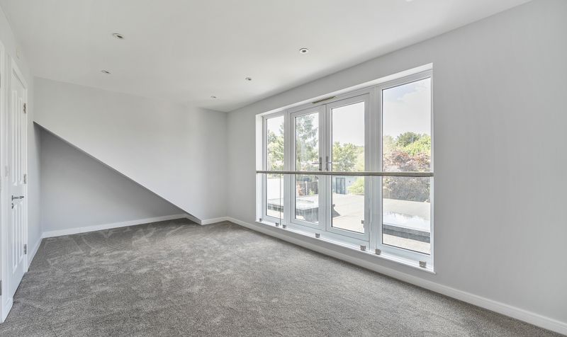 Eastdean Avenue, Epsom, KT18