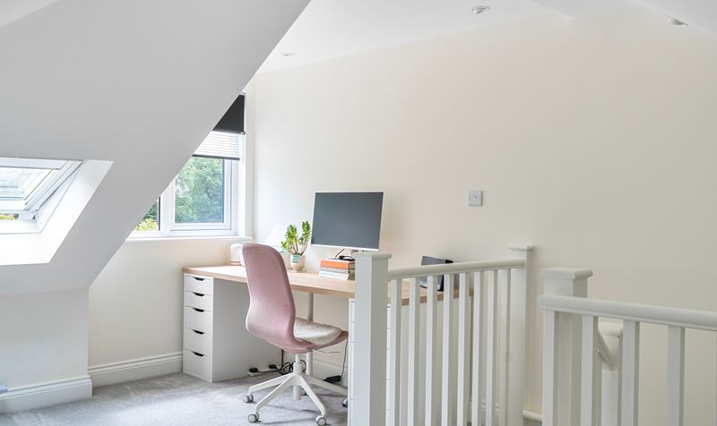 Lane End, Epsom, KT18