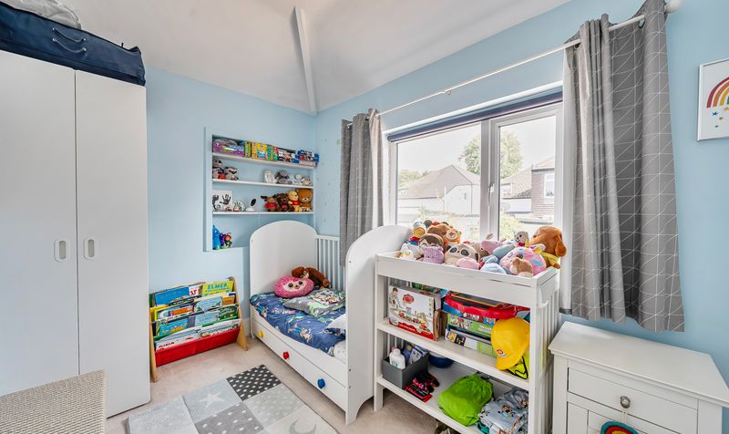 Crampshaw Lane, Ashtead, KT21