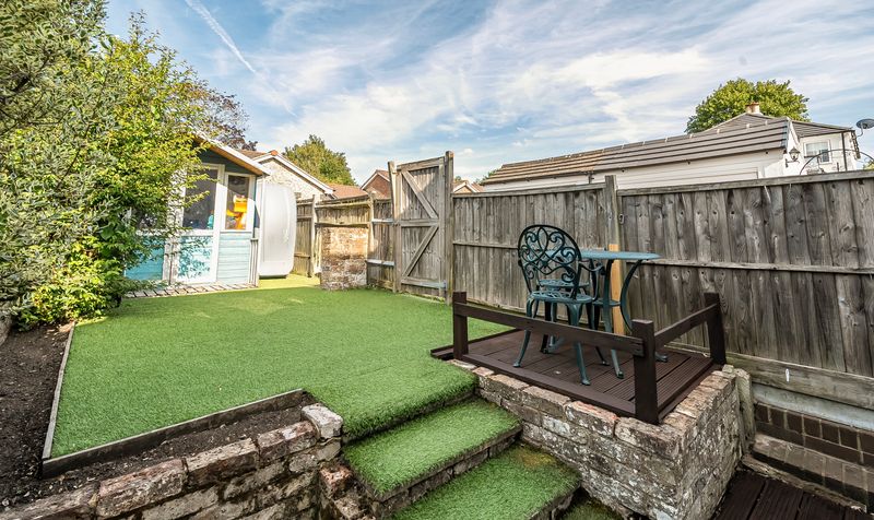 Crampshaw Lane, Ashtead, KT21