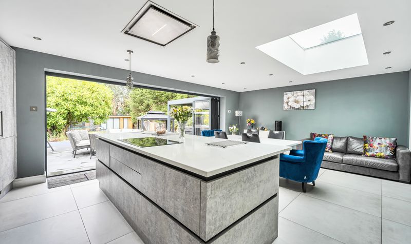 Christ Church Mount, Epsom, KT19