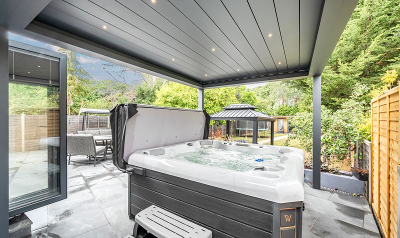 Christ Church Mount, Epsom, KT19