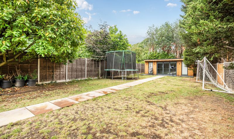 Christ Church Mount, Epsom, KT19