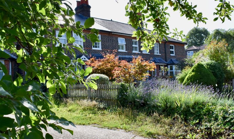 Crampshaw Lane, Ashtead, KT21