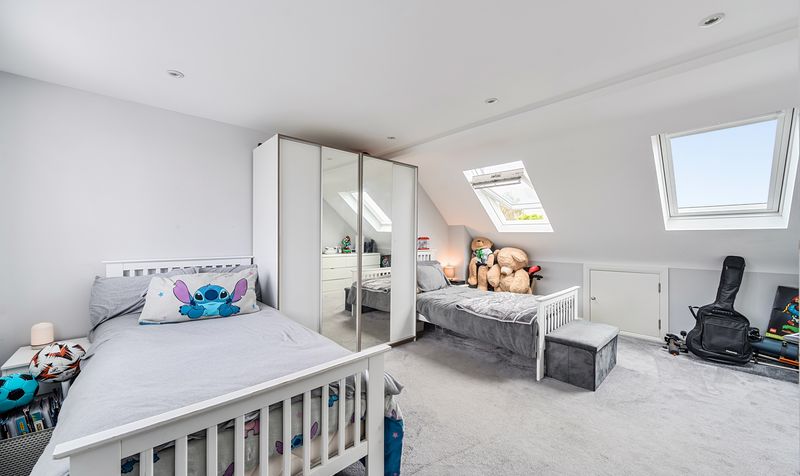 Oakhurst Road, Epsom, KT19