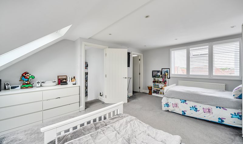 Oakhurst Road, Epsom, KT19
