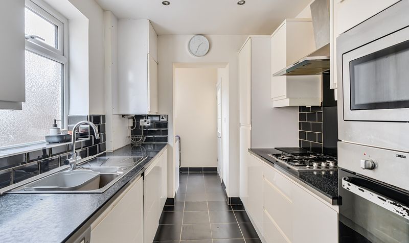 Oakhurst Road, Epsom, KT19