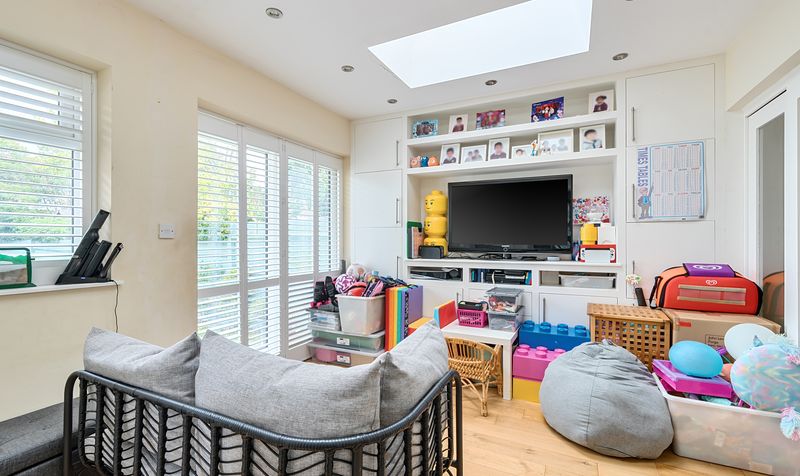 Oakhurst Road, Epsom, KT19