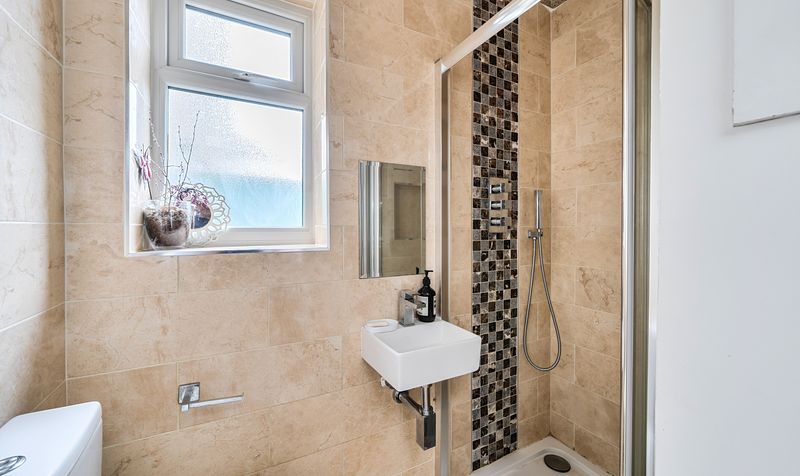 Oakhurst Road, Epsom, KT19