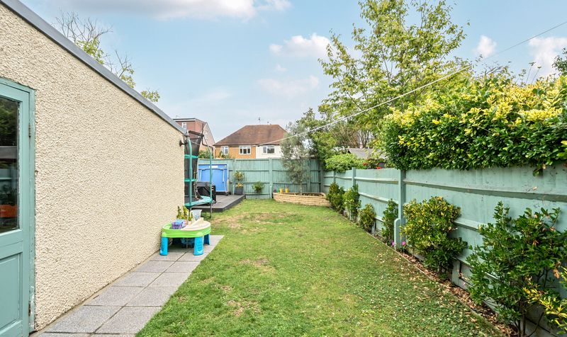 Oakhurst Road, Epsom, KT19