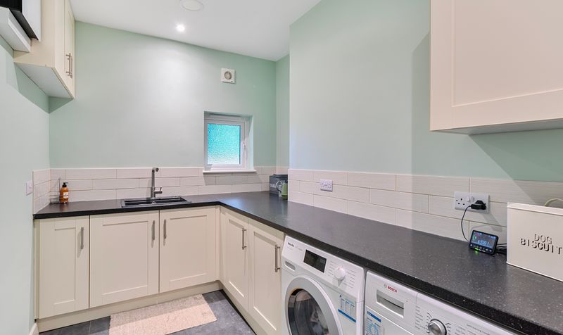 Longdown Lane South, Epsom, KT17