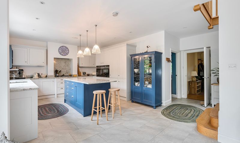 Longdown Lane South, Epsom, KT17