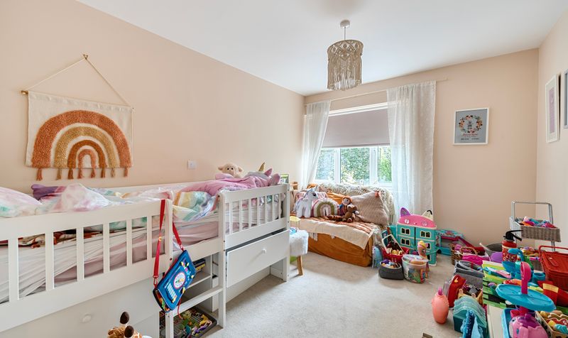 Longdown Lane South, Epsom, KT17
