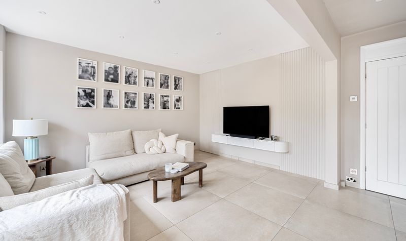Reigate Road, Epsom, KT17