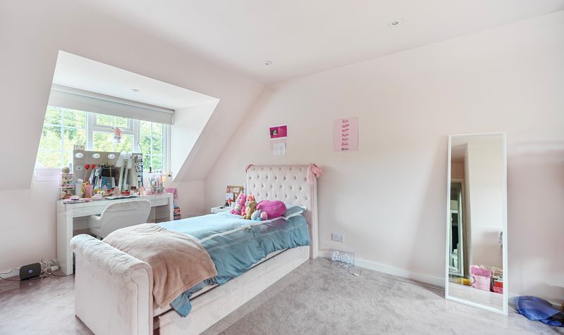 Reigate Road, Epsom, KT17