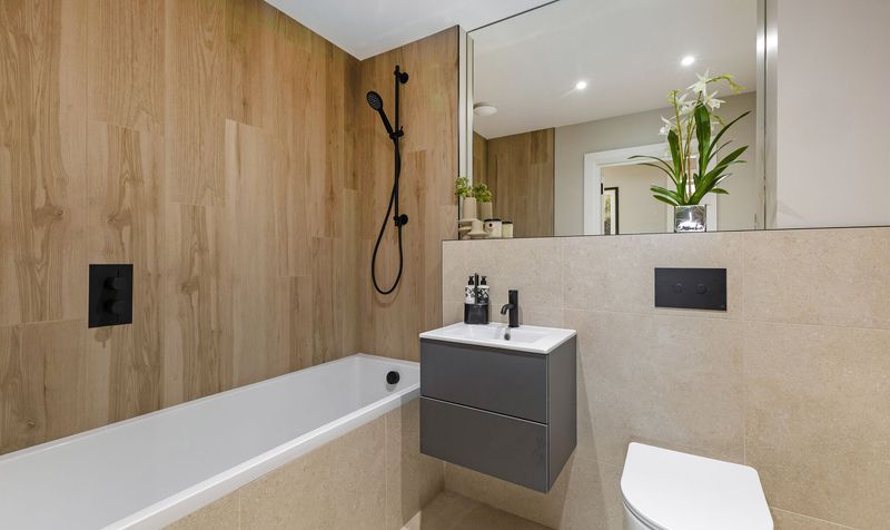 Akehurst Court, Gallop Close, KT17